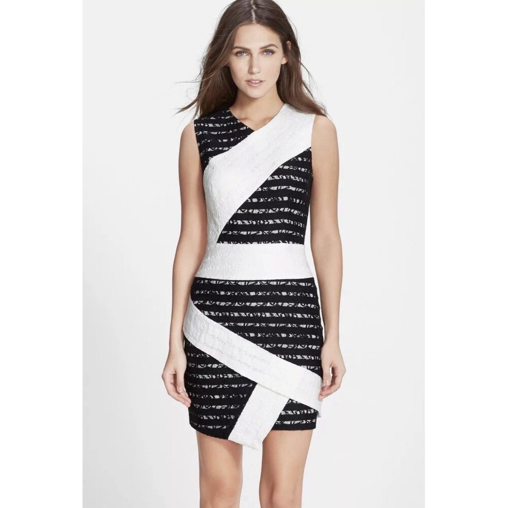 BCBGMAXAZRIA Dress Size 8 Dalia Mini Sheath White w/ Lace Detail Black White EUC